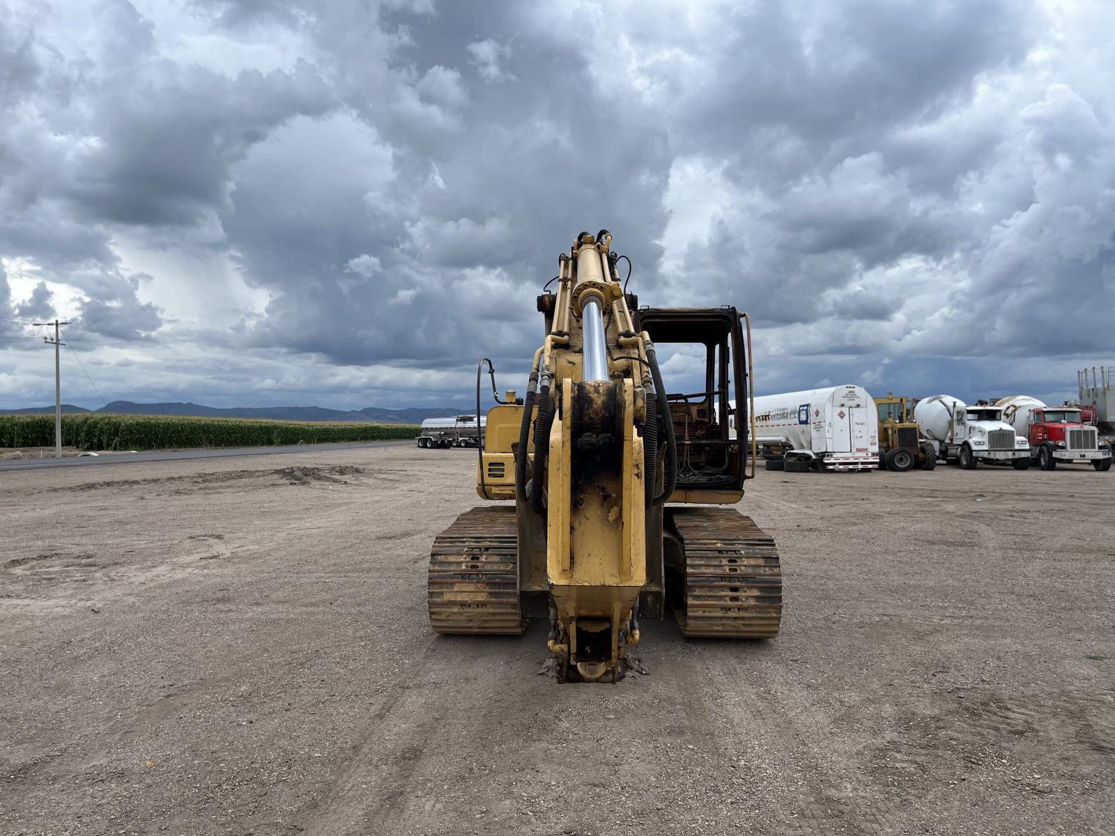 ./imagenes/INVOICE/2019/18268/JOHN DEERE 160 LC (13).JPG